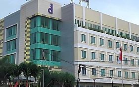 Daima Hotel Padang